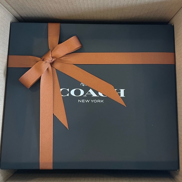 Coach Jelly Tabby Flower Pink - Picture 14 of 16